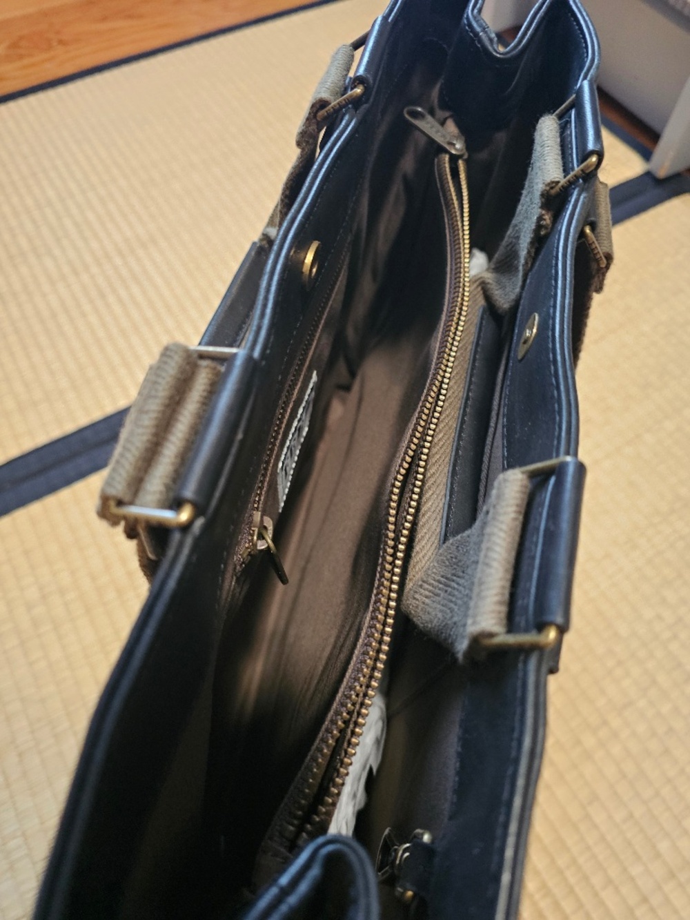 FEED Black Leather Tote - Picture 5 of 5